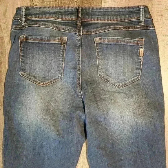 𝟏8𝟐2 D𝐞n𝐢m W𝐨m𝐞n's  S𝐢z𝐞 𝟖 𝐄U𝐂 - Picture 6 of 7